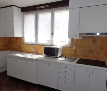 Location Appartement 1 pièce 60m² - Photo 3