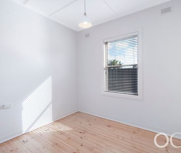 Open the Door To Light-Filled Living - Photo 6