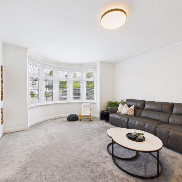 5 bedroom detached house to rent - Photo 1