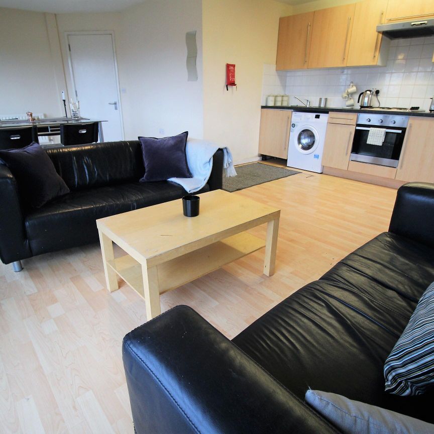 Flat 9, Westmount, LS2 9NZ, Leeds - Photo 1