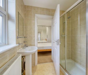 4 bedroom semi-detached house to rent - Photo 3