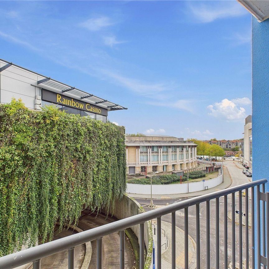 Waverley House, Cathedral Walk, Bristol, BS1 - Photo 1