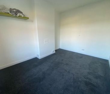 4 bedroom terraced house to rent - Photo 1