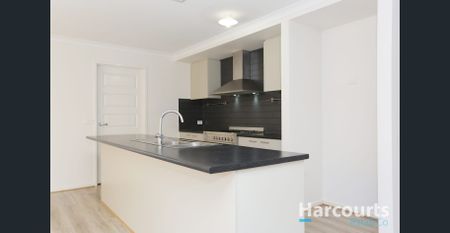 Stunning 4-Bedroom Home in Doreen - Photo 3