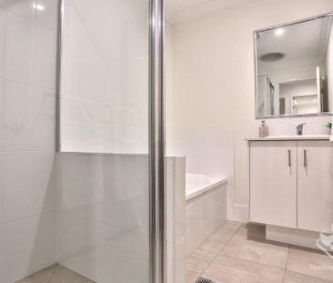 $730 per week - Photo 6