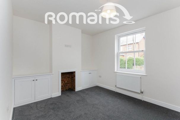 4 bedroom semi-detached house to rent - Photo 1