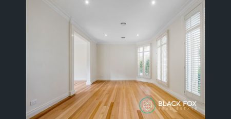 Simply Stunning Sanctuary! - Photo 3