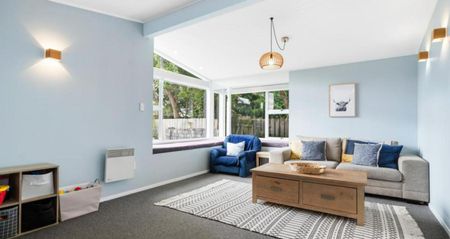 Character and style in Maunu - Photo 2