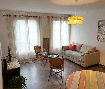 Location Appartement 3 pièces 71m² - Photo 2