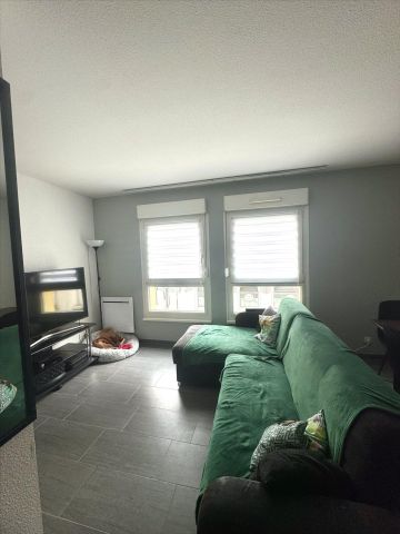 F4 A LOUER CENTRE VILLE COLMAR - Photo 2