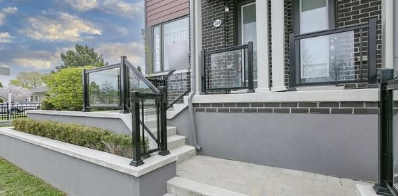 For Lease - 391 The Westway Road, Toronto, Ontario - Photo 2