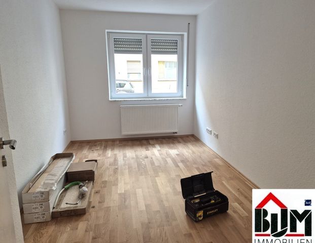 *Frisch modernisiert - 3 Zimmer - Bad mit Fenster - ruhige Seitenstraße* - Foto 1