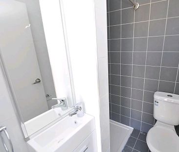 Partially furnished apartments - close vicinity of sydney cbd and t... - Photo 3