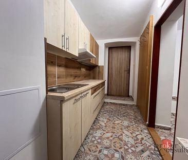 Pronájem bytu 1+1 27 m² - Fotografie 3