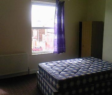 Student 4 Bedroom house furnished close to nottingham trent university - Photo 4