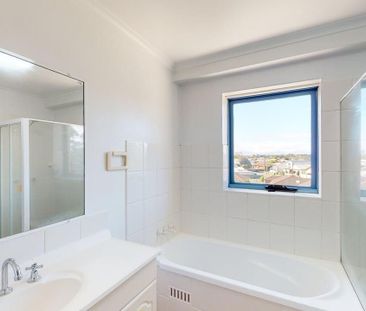 9/45 Hanbury Street, Mayfield NSW 2304 - Photo 3