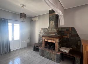 Διαμέρισμα για ενοικίαση - Σαντορίνη, - Φωτογραφία 1