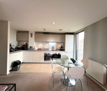 2 bedroom flat to rent - Photo 6