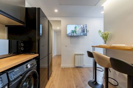 Charming room with private bathroom in Urgel - Photo 4