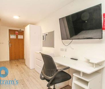 Large Professional Studio Bills Inclusive - City Centre, NG1 - Photo 2
