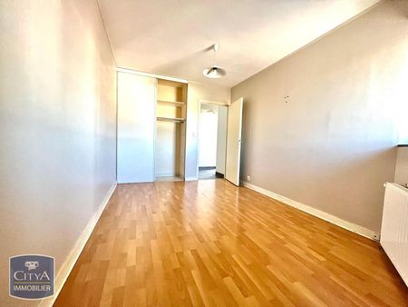 Location Appartement 3 pièces 99m² BOURGES 18000 - Photo 5