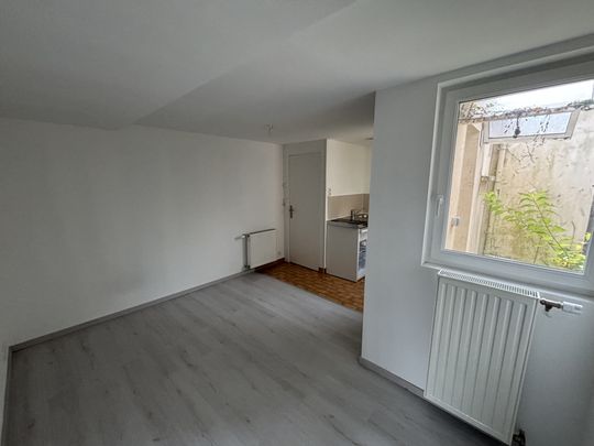 Location Appartement 1 pièce 15m² AMIENS 80000 - Photo 1