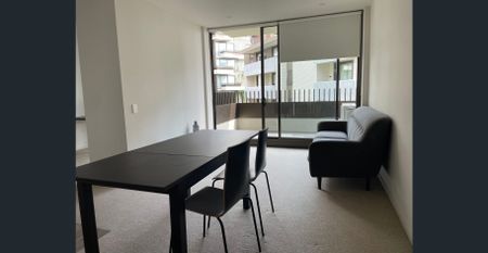 Fully Furnished Caulfield Village 2 Bed 1 Bath 1 Car To Rent - Photo 4