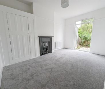 3 bedroom semi-detached bungalow to rent - Photo 5