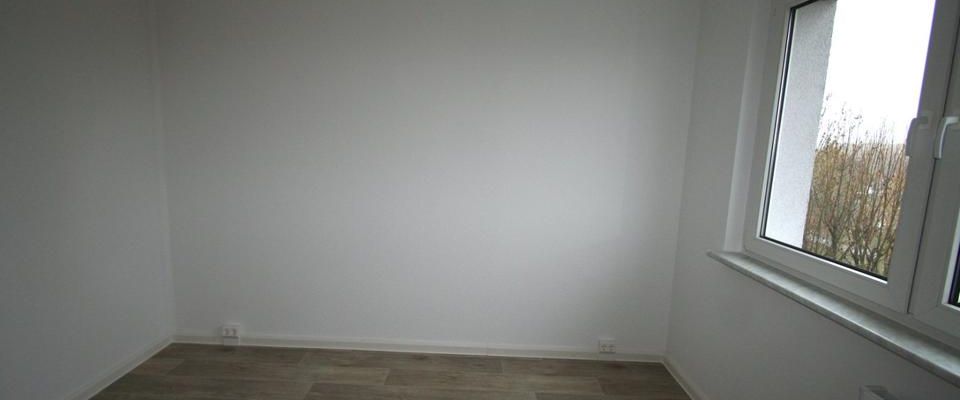 Neu sanierte Single-Wohnung mit Aufzug - zum Sondermietpreis !!! - Photo 1