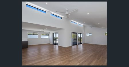 Modern 4x2 home in Quinns Rocks - Photo 5
