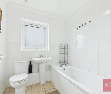Flat to rent on - Photo 1