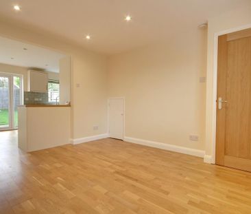 3 bedroom terraced house to rent - Photo 1