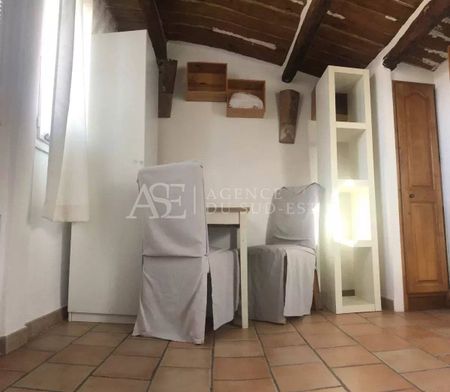 Location Studio - Photo 3