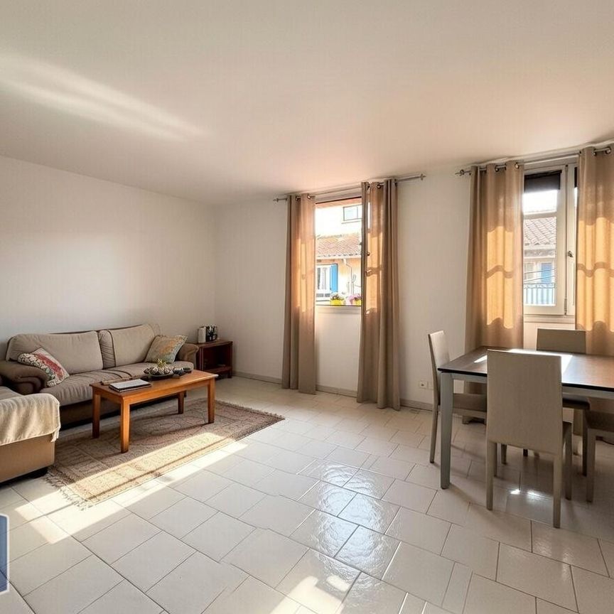 Location Appartement 1 pièce 35m² MONTAUBAN 82000 - Photo 1