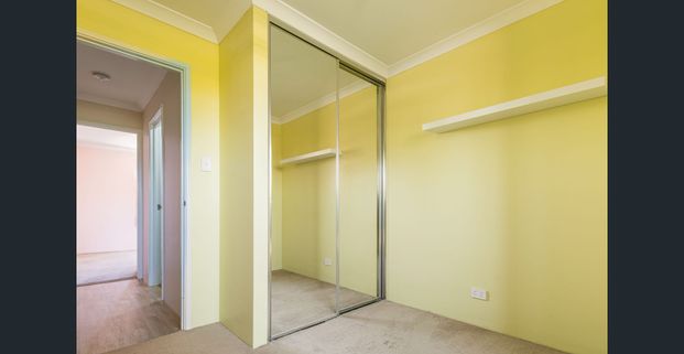 3 Bedroom 2 Bathroom Family Home - Photo 1