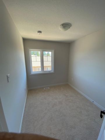 For Lease - 6 Marr Lane, Hamilton, Ontario - Photo 5