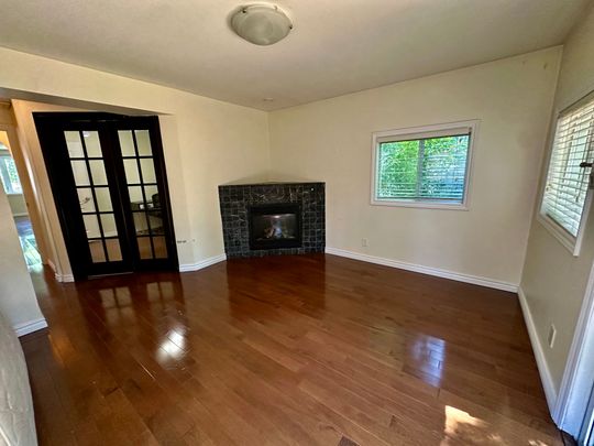 For Lease - 107 Elmhurst Avenue, Toronto, Ontario - Photo 1