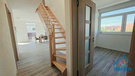 Pronájem bytu 4+kk 165 m², U Kovárny, Herink - Фото 4