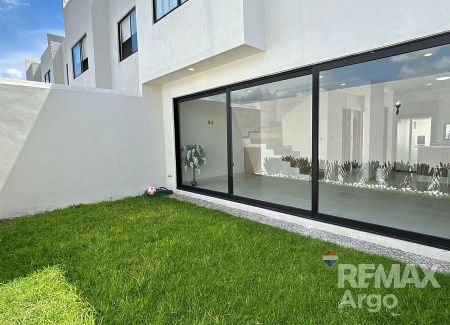 CASA EN RENTA EL FARO DE LOS CISNES - Photo 4