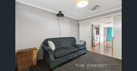 Spacious Family Home with Theatre, Study & Alfresco Living - Photo 2