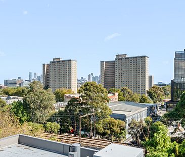 611/251 Johnston Street, Abbotsford VIC 3067 - Photo 2