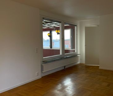 Spånga kyrkväg - Photo 2