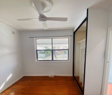 4 Englund Street, Birmingham Gardens, Newcastle, New South Wales 2287 - Photo 3