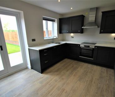 3 bedroom terraced house to rent - Photo 4
