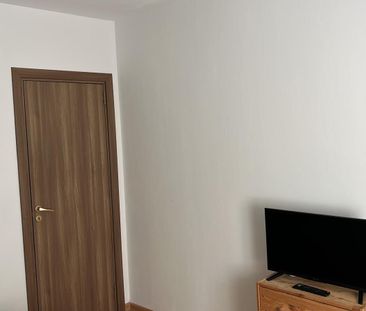 PROPRIETAR inchiriez apartament 2 camere, et.1, Campia Libertatii - Photo 5