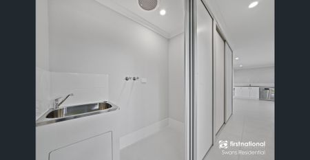 Stylish Dual-Key - 2 Bedroom, 1 Bathroom - Brand New - DUAL KEY!! - Photo 2