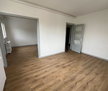Location Appartement 5 pièces 98m² - Photo 4