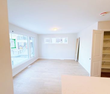 For Lease - 1233 Creekway Private, Kanata, Ontario - Photo 3