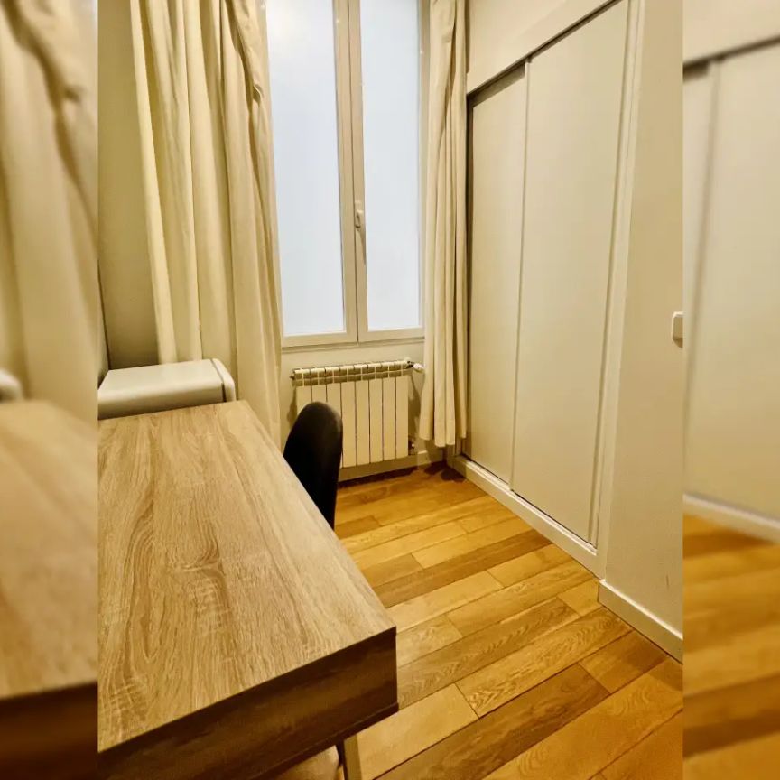 Room for rent in 6-bedroom apartment in Centro - Photo 1