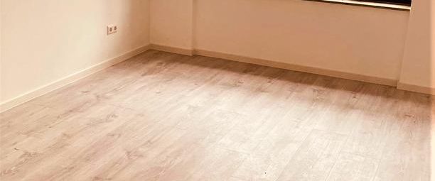 Gepflegte 2-Zimmer Dachgeschosswohnung mit Einbauküche in Meißen - Foto 1